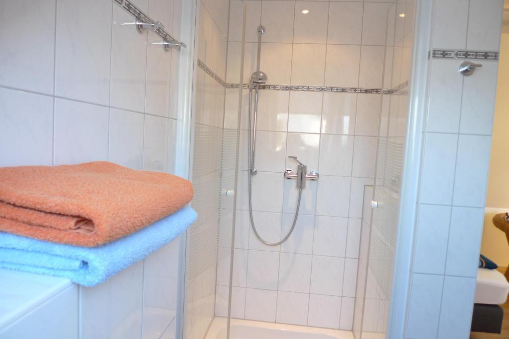Haus Sonnenhügel Apartamento Binz Habitación foto